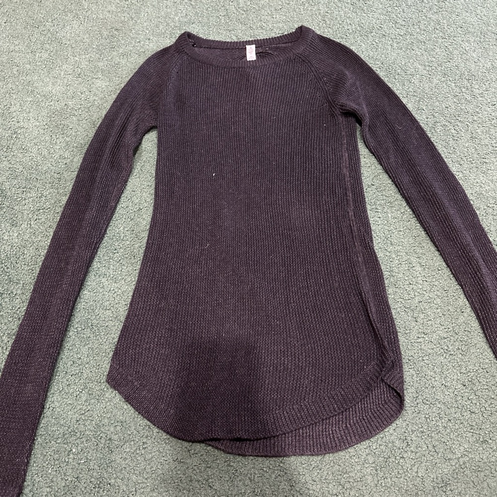 Black Lululemon sweater